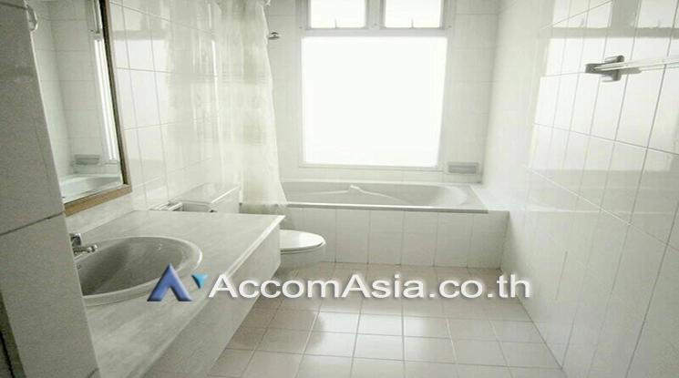 5  2 br Condominium For Sale in Sukhumvit ,Bangkok BTS Nana at Newton Tower AA15091