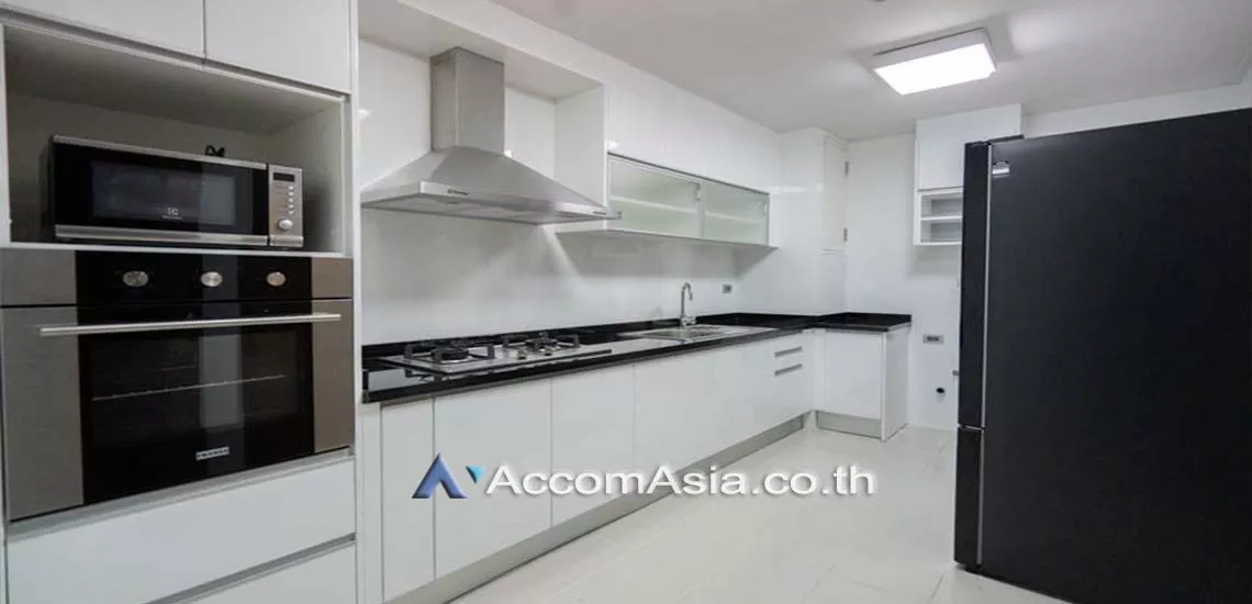 4  2 br Apartment For Rent in Sathorn ,Bangkok BTS Chong Nonsi at Classic Contemporary Style AA15092