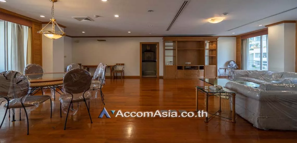 Pet friendly |  2 Bedrooms  Apartment For Rent in Sathorn, Bangkok  near BTS Chong Nonsi (AA15092)