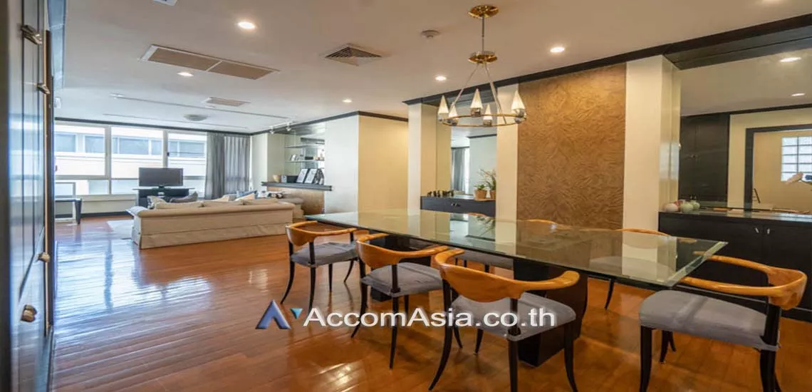 Pet friendly |  2 Bedrooms  Apartment For Rent in Sathorn, Bangkok  near BTS Chong Nonsi (AA15093)