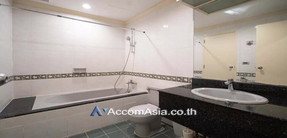 9  2 br Apartment For Rent in Sathorn ,Bangkok BTS Chong Nonsi at Classic Contemporary Style AA15093