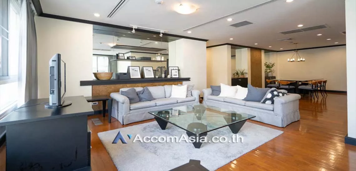  2  2 br Apartment For Rent in Sathorn ,Bangkok BTS Chong Nonsi at Classic Contemporary Style AA15093
