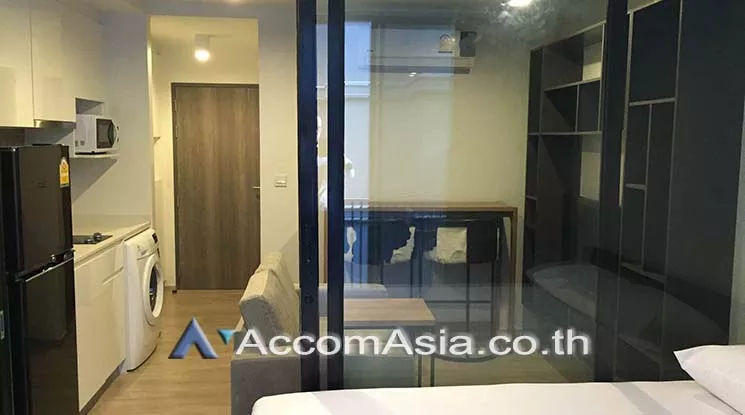 unit 1 Bedroom  Condominium For Rent in Ploenchit, Bangkok  near BTS Ploenchit (AA15103)
