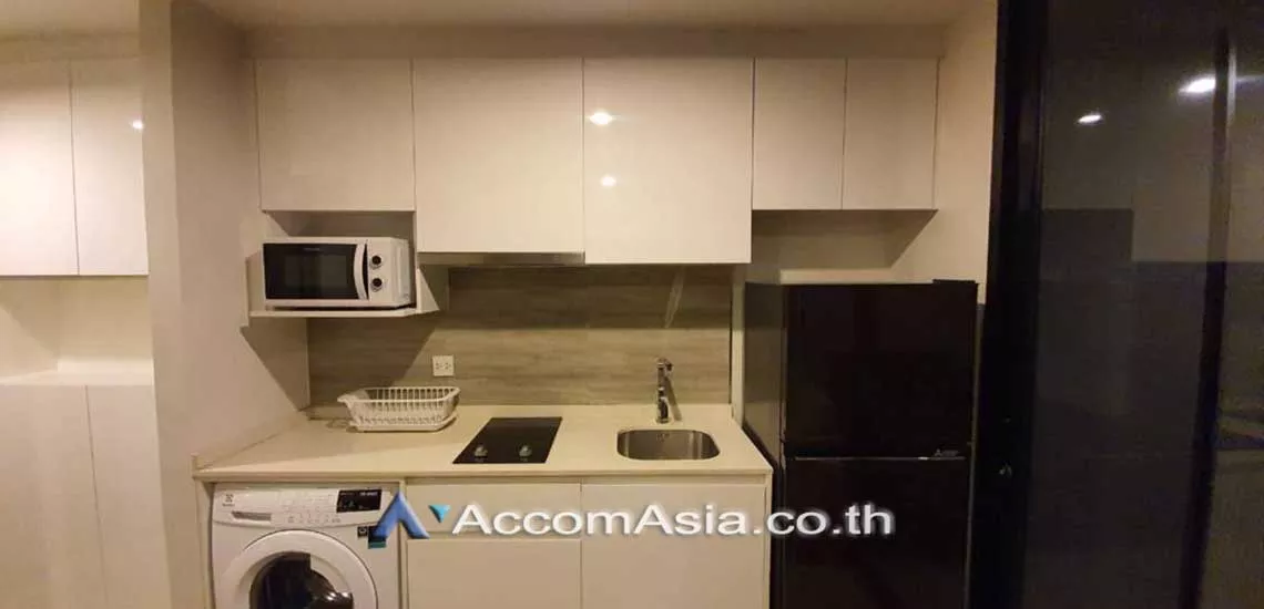 unit 1 Bedroom  Condominium For Rent & Sale in Ploenchit, Bangkok  near BTS Ploenchit (AA15114)