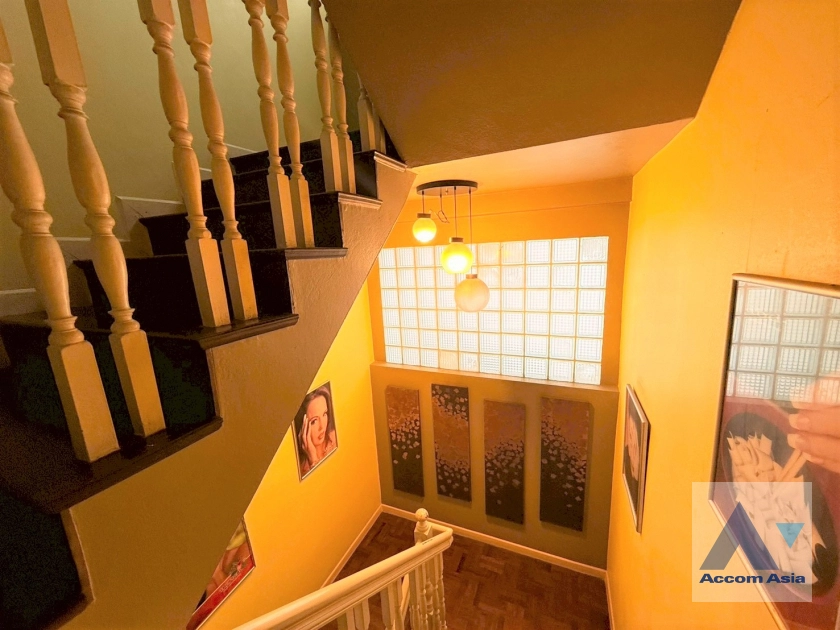 15  4 br House for rent and sale in Sukhumvit ,Bangkok BTS Thong Lo at Sukhumvit Villa 10001501