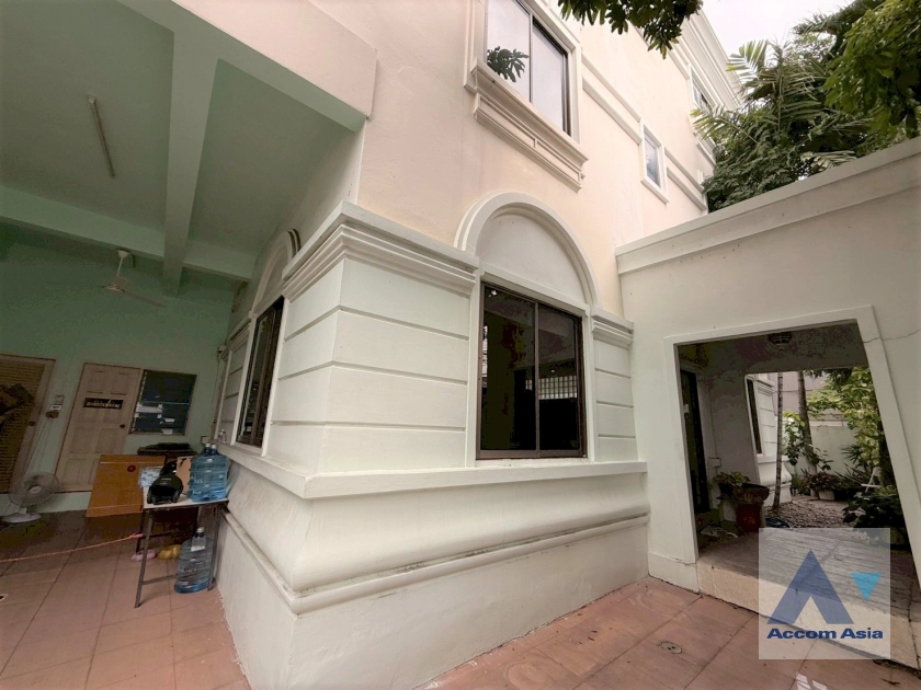26  4 br House for rent and sale in Sukhumvit ,Bangkok BTS Thong Lo at Sukhumvit Villa 10001501