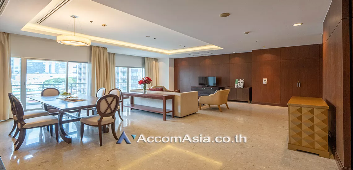  3 Bedrooms  Apartment For Rent in Ploenchit, Bangkok  near BTS Ploenchit (AA15154)