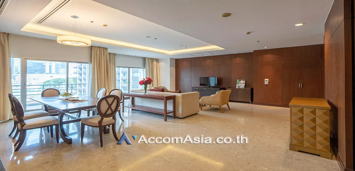 unit 3 Bedrooms  Apartment For Rent in Ploenchit, Bangkok  near BTS Ploenchit (AA15154)