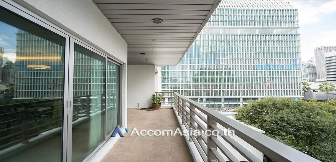  3 Bedrooms  Apartment For Rent in Ploenchit, Bangkok  near BTS Ploenchit (AA15154)
