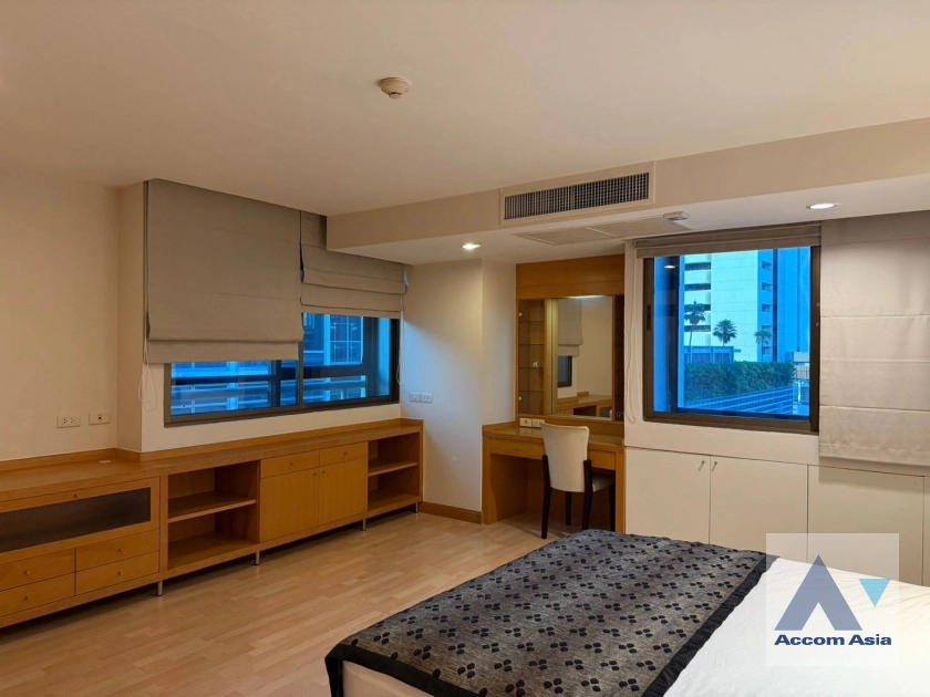 10  2 br Apartment for rent and sale in Ploenchit ,Bangkok BTS Ratchadamri at Step to Lumpini Park AA15155