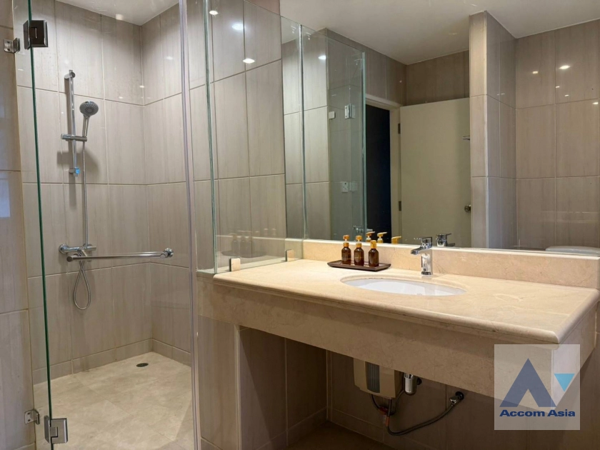 18  2 br Apartment for rent and sale in Ploenchit ,Bangkok BTS Ratchadamri at Step to Lumpini Park AA15155