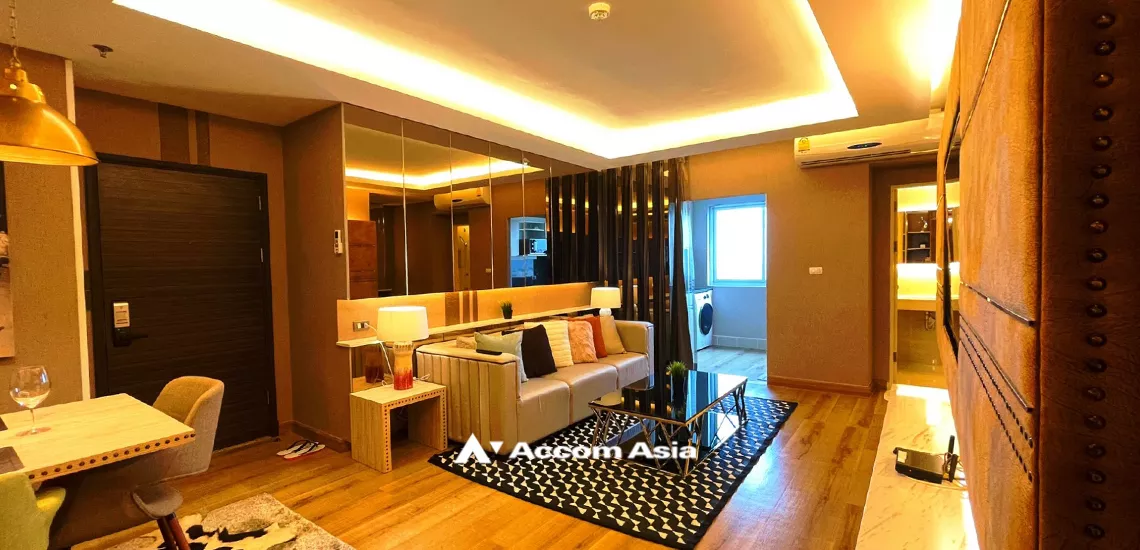 unit 2 Bedrooms  Condominium For Rent in Ratchadaphisek, Bangkok  near BTS Ekkamai (AA15190)