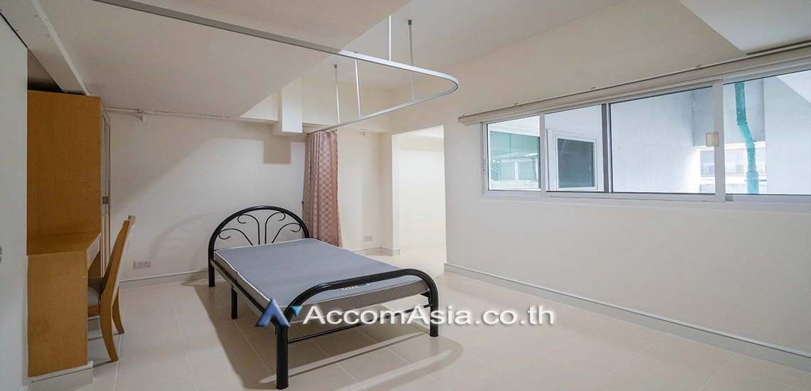 10  2 br Apartment for rent and sale in Sukhumvit ,Bangkok BTS Phrom Phong at Apartment with Top Facilities, Close to Emshere AA15263