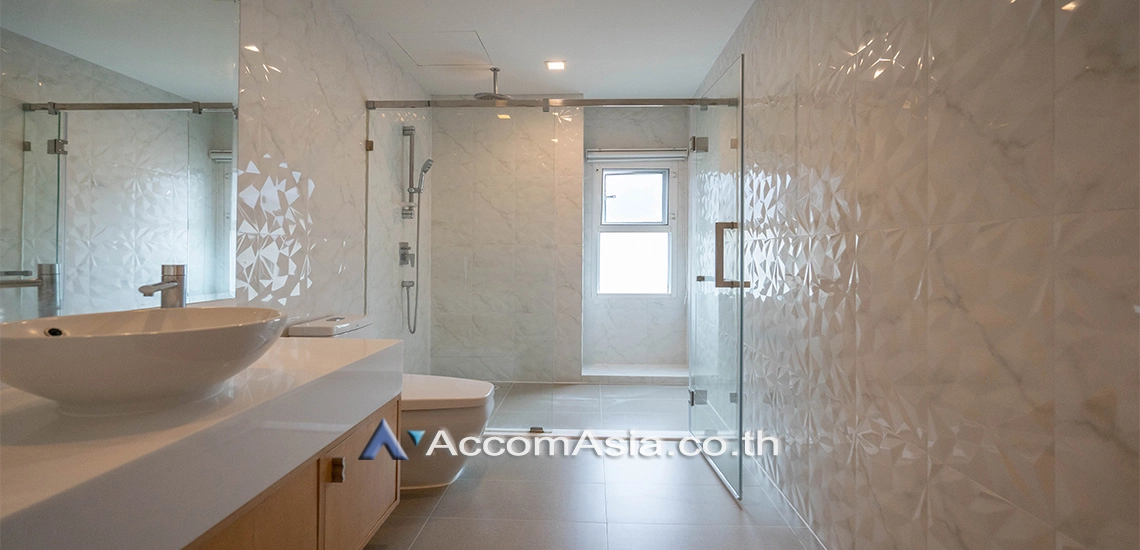 13  2 br Apartment for rent and sale in Sukhumvit ,Bangkok BTS Phrom Phong at Apartment with Top Facilities, Close to Emshere AA15263