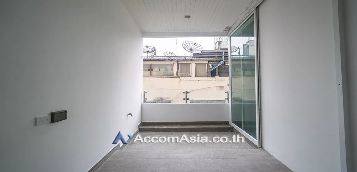 14  2 br Apartment For Rent in Sukhumvit ,Bangkok BTS Phrom Phong at High-quality facility AA15263