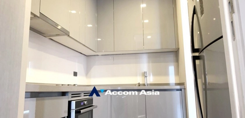 4  2 br Condominium For Rent in Silom ,Bangkok BTS Chong Nonsi at M Silom AA15264