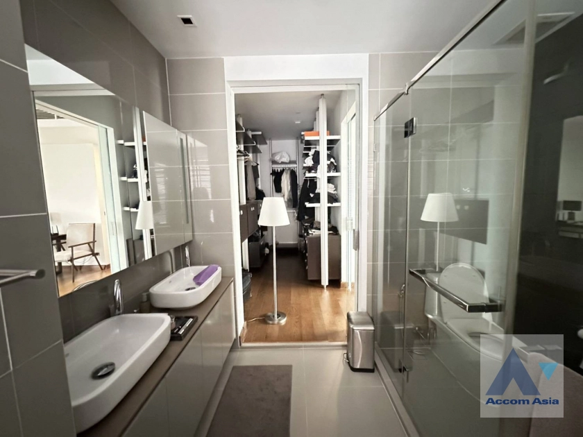16  3 br Condominium For Rent in Silom ,Bangkok BTS Chong Nonsi at M Silom AA15265
