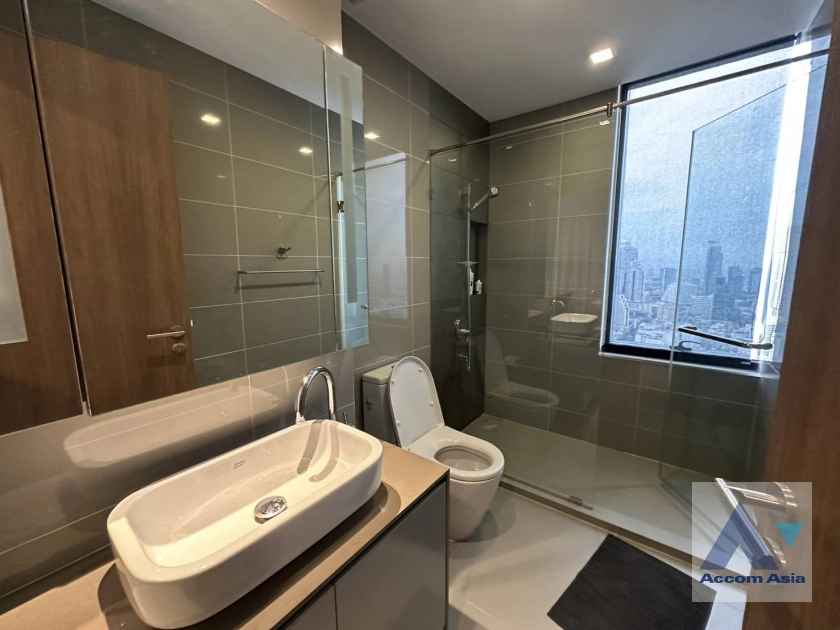 19  3 br Condominium For Rent in Silom ,Bangkok BTS Chong Nonsi at M Silom AA15265