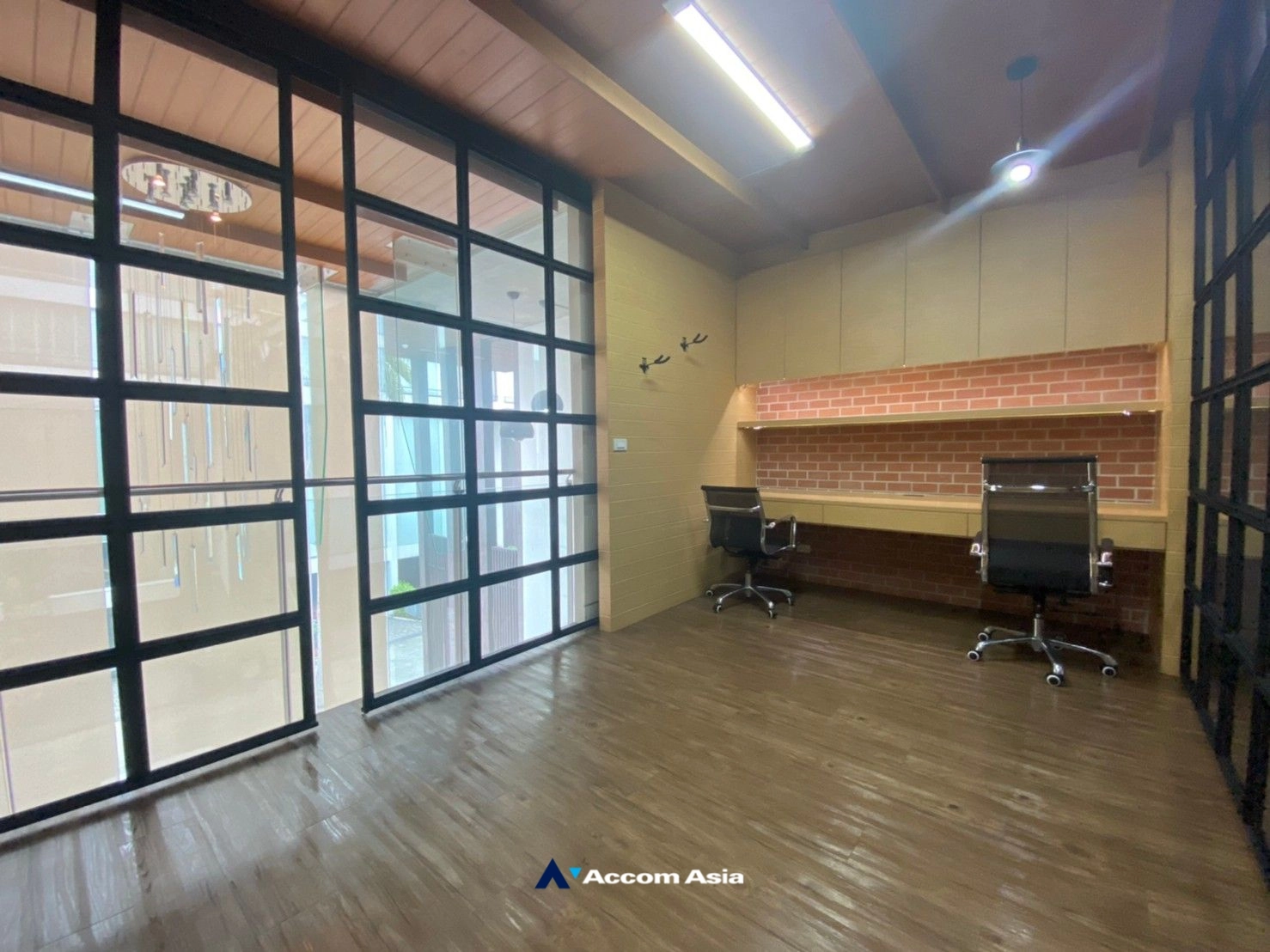 17  3 br Townhouse for rent and sale in Sukhumvit ,Bangkok BTS Punnawithi at Modern Home  AA15293