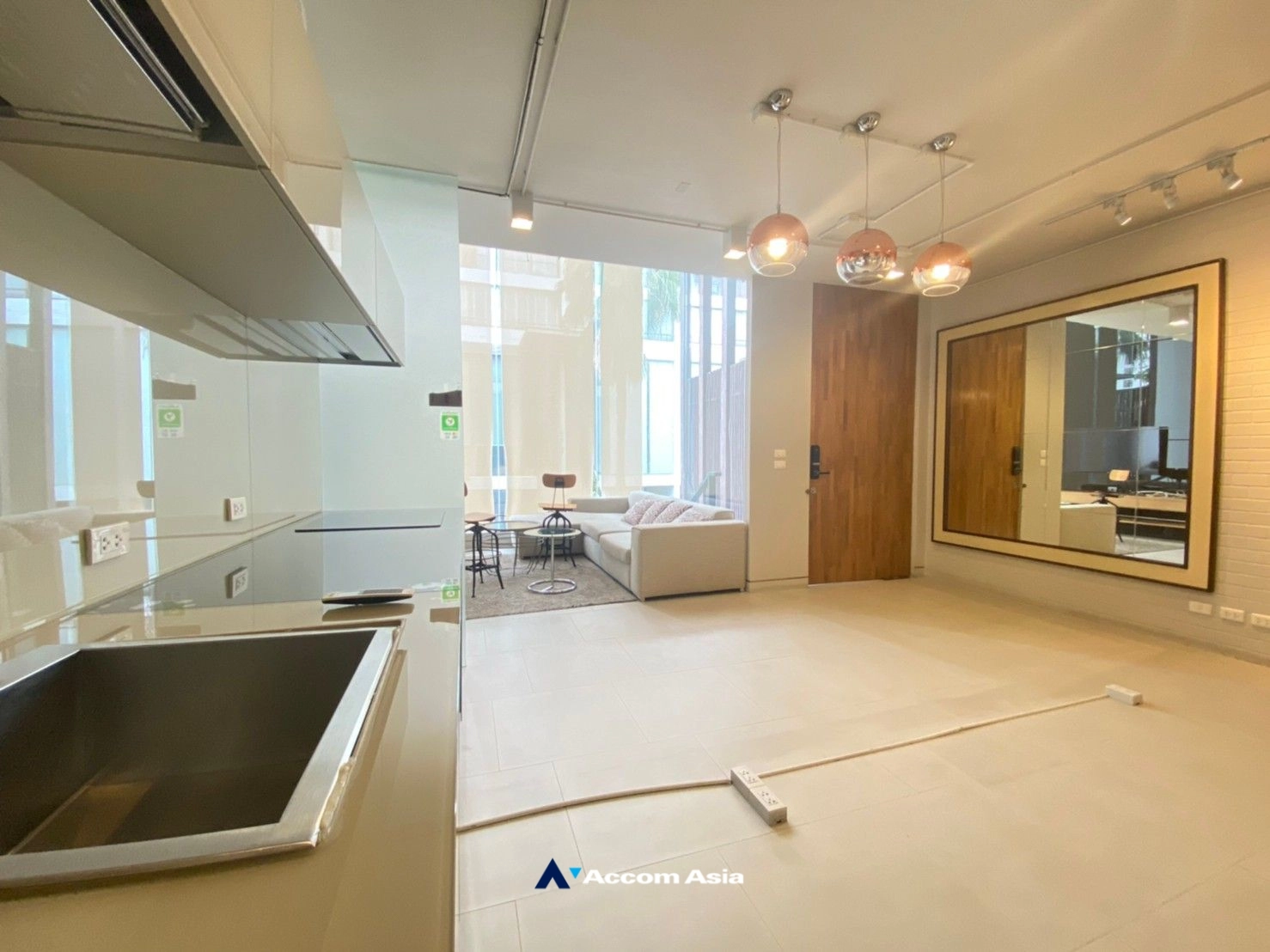 23  3 br Townhouse for rent and sale in Sukhumvit ,Bangkok BTS Punnawithi at Modern Home  AA15293