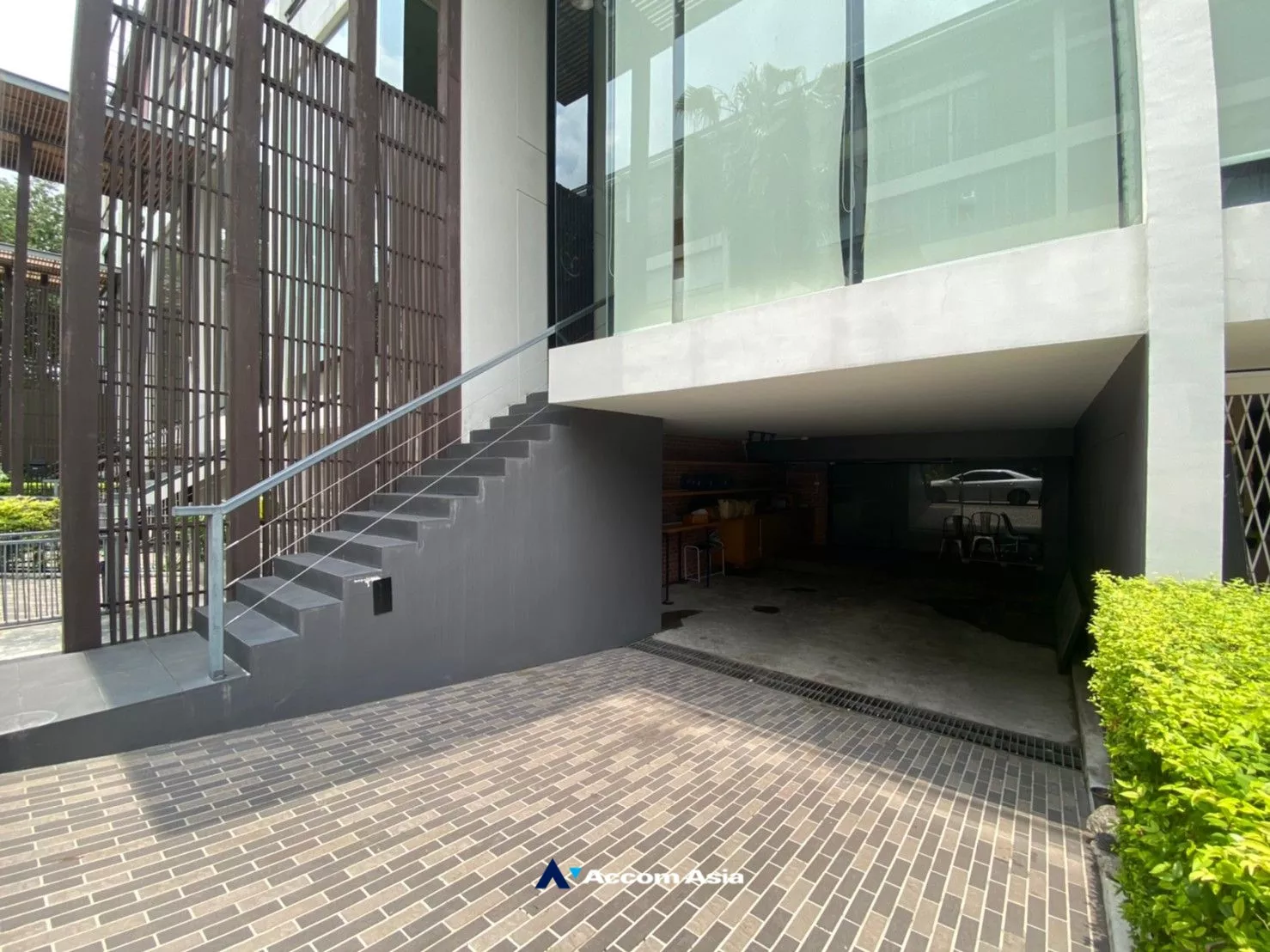 6  3 br Townhouse for rent and sale in Sukhumvit ,Bangkok BTS Punnawithi at Modern Home  AA15293