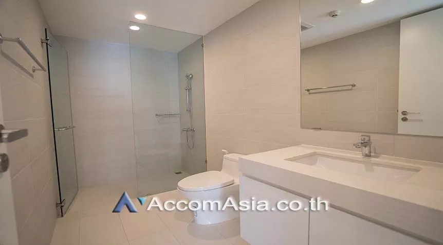8  2 br Apartment For Rent in Sukhumvit ,Bangkok BTS Phrom Phong at A Cozy Low-Rise Residence 6 Mins Walk From BTS AA15299