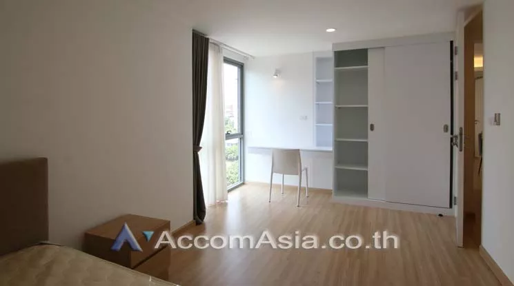5  2 br Apartment For Rent in Sukhumvit ,Bangkok BTS Phrom Phong at A Cozy Low-Rise Residence 6 Mins Walk From BTS AA15301