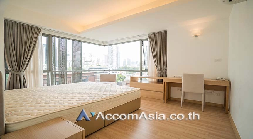 5  2 br Apartment For Rent in Sukhumvit ,Bangkok BTS Phrom Phong at A Cozy Low-Rise Residence 6 Mins Walk From BTS AA15302