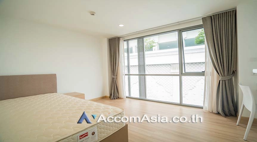 6  2 br Apartment For Rent in Sukhumvit ,Bangkok BTS Phrom Phong at A Cozy Low-Rise Residence 6 Mins Walk From BTS AA15302