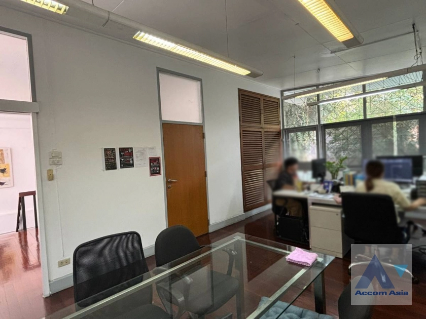 unitHome Office |  2 Bedrooms  House For Rent & Sale in Sukhumvit, Bangkok  near BTS Ekkamai (AA15311)