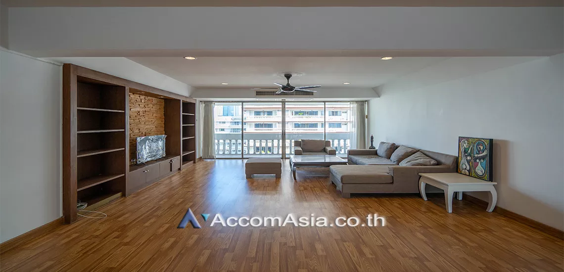  2  3 br Apartment For Rent in Sukhumvit ,Bangkok BTS Asok - MRT Sukhumvit at Family Apartment with Lake View AA15312