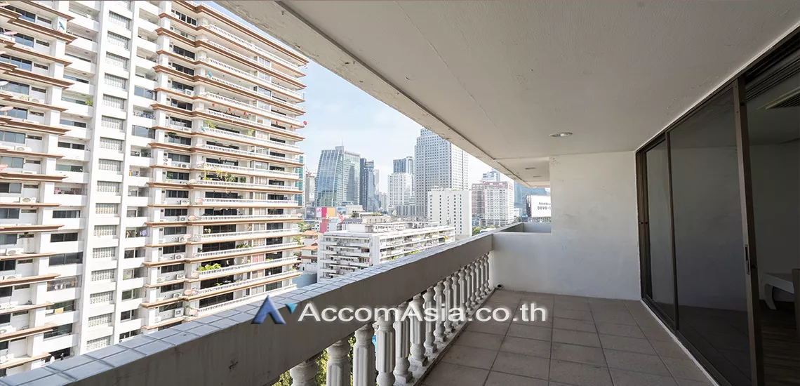 13  3 br Apartment For Rent in Sukhumvit ,Bangkok BTS Asok - MRT Sukhumvit at Family Apartment with Lake View AA15312