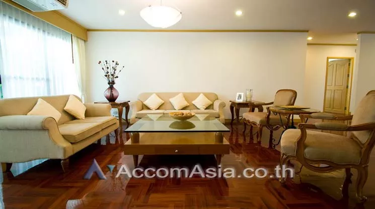 Pet friendly |  A Classic Style Apartment  3 Bedroom for Rent MRT Sukhumvit in Sukhumvit Bangkok