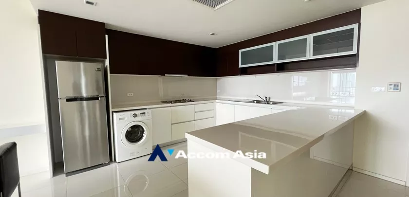  3 Bedrooms  Condominium For Sale in Sathorn, Bangkok  near BTS Chong Nonsi - BRT Arkhan Songkhro (AA15346)