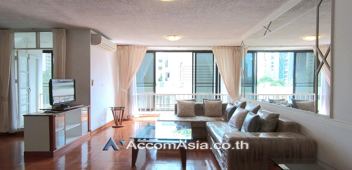 unitPet friendly |  3 Bedrooms  Apartment For Rent in Ploenchit, Bangkok  near BTS Chitlom (AA15405)