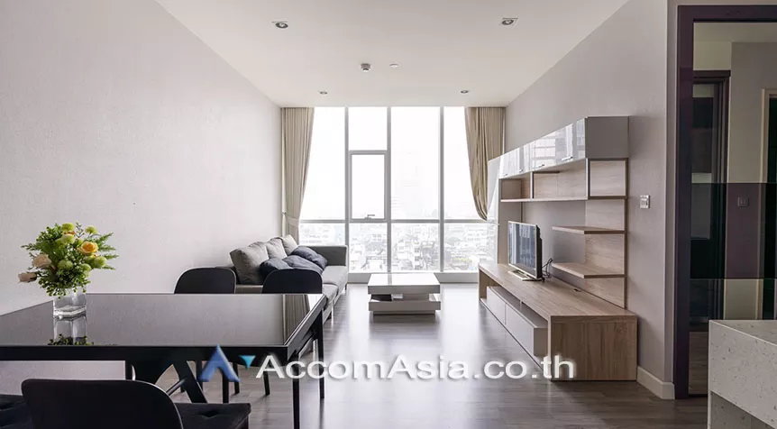  2 Bedrooms  Condominium For Rent in Silom, Bangkok  near BTS Surasak (AA15412)