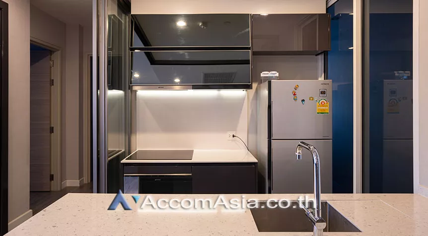  1  2 br Condominium For Rent in Silom ,Bangkok BTS Surasak at The Room Sathorn Pan Road AA15412