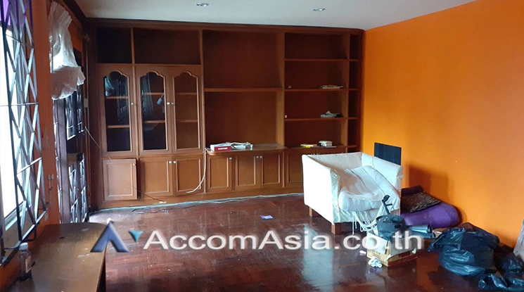  2  3 br Townhouse For Rent in Sathorn ,Bangkok BTS Chong Nonsi AA15413