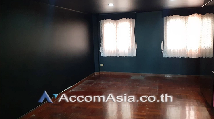5  3 br Townhouse For Rent in Sathorn ,Bangkok BTS Chong Nonsi AA15413