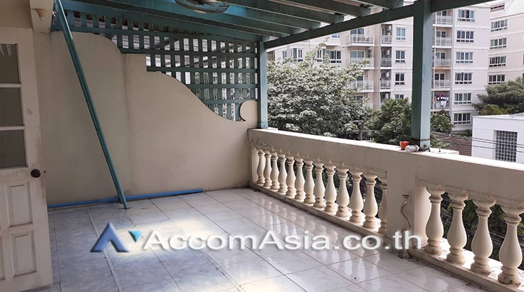8  3 br Townhouse For Rent in Sathorn ,Bangkok BTS Chong Nonsi AA15413
