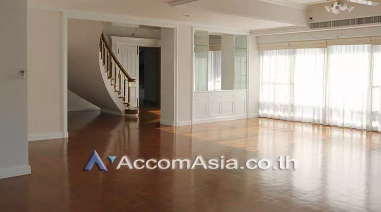 Duplex Condo, Penthouse |  4 Bedrooms  Apartment For Rent in Sathorn, Bangkok  near BTS Chong Nonsi (AA15429)