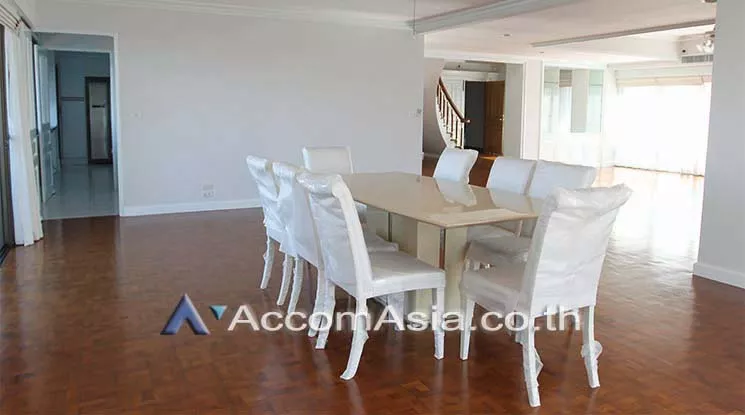 4  4 br Apartment For Rent in Sathorn ,Bangkok BTS Chong Nonsi at Kids Friendly Space AA15429