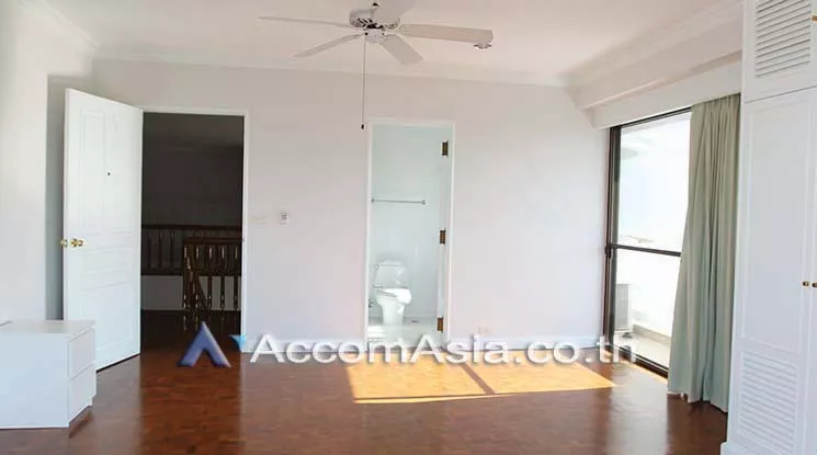 9  4 br Apartment For Rent in Sathorn ,Bangkok BTS Chong Nonsi at Kids Friendly Space AA15429
