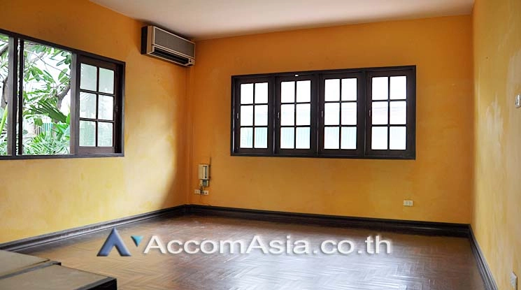 unitHome Office |  3 Bedrooms  House For Rent in Sukhumvit, Bangkok  near BTS Phrom Phong (AA15442)