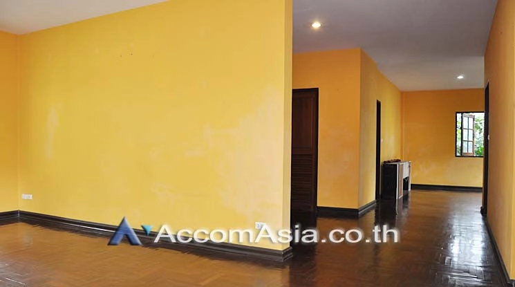 unitHome Office |  3 Bedrooms  House For Rent in Sukhumvit, Bangkok  near BTS Phrom Phong (AA15442)