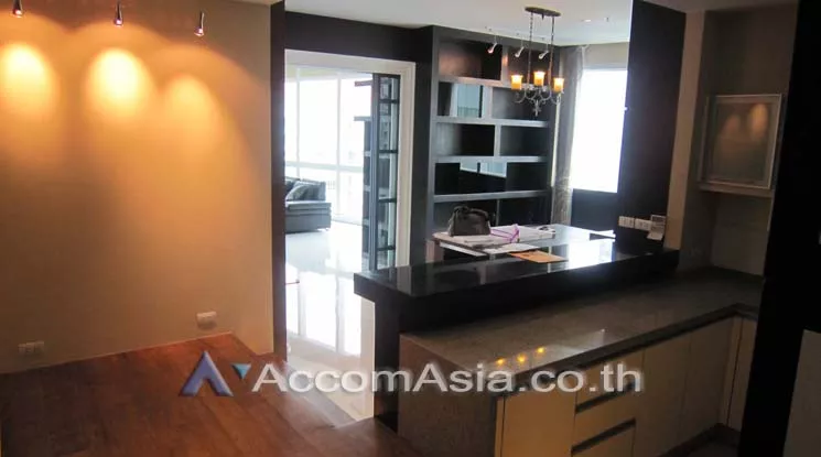  3 Bedrooms  Condominium For Rent in Sukhumvit, Bangkok  near BTS Asok - MRT Sukhumvit (AA15467)
