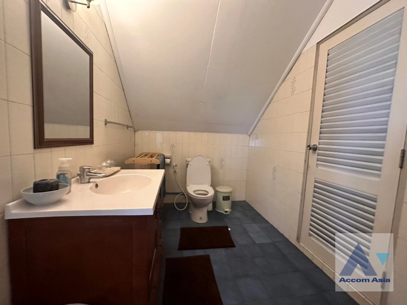 17  4 br House For Rent in Sukhumvit ,Bangkok BTS Ekkamai 50171