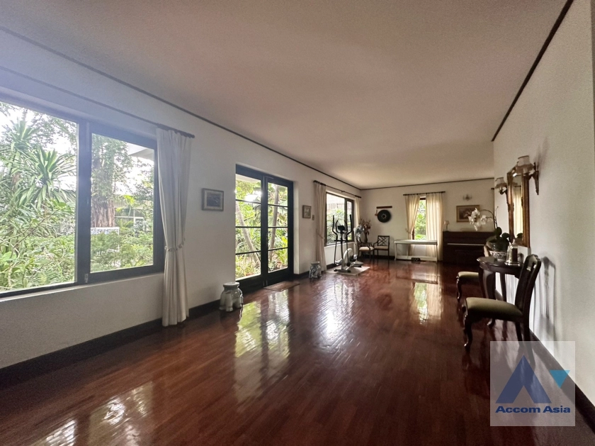 5  4 br House For Rent in Sukhumvit ,Bangkok BTS Ekkamai 50171