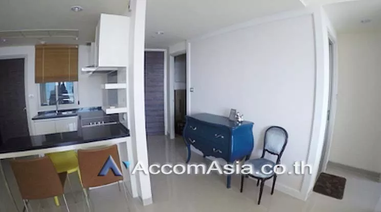  3 Bedrooms  Condominium For Sale in Charoennakorn, Bangkok  near BTS Krung Thon Buri (AA15528)