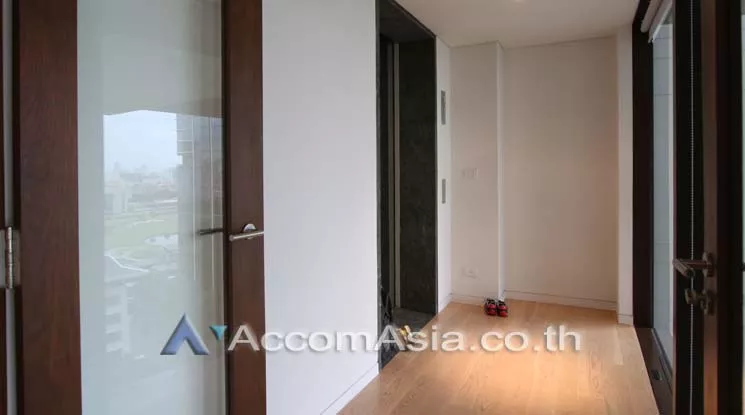 9  2 br Condominium For Rent in Ploenchit ,Bangkok BTS Ratchadamri at Hansar Residence AA15551
